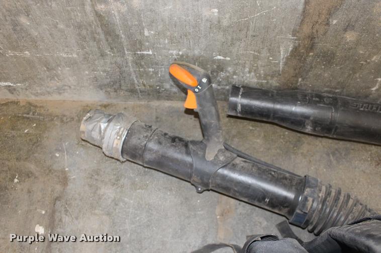 image for item DA4479 (3) Stihl BR600 backpack blowers