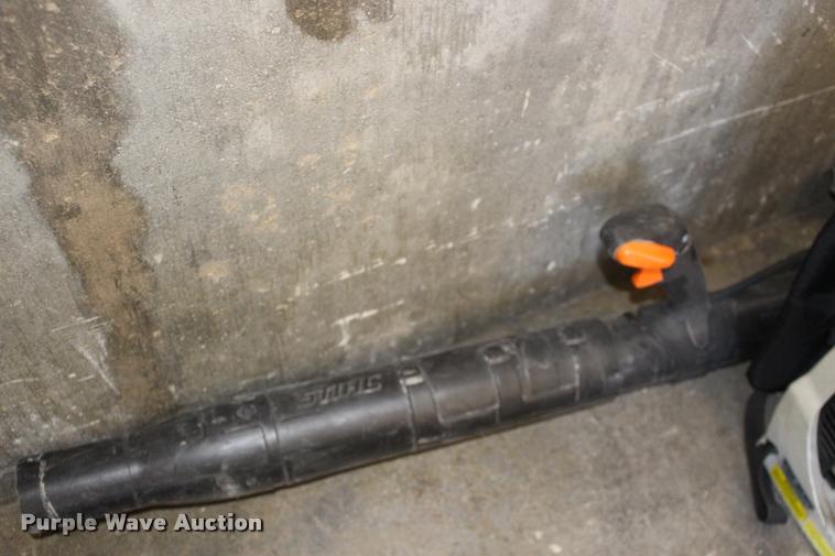 image for item DA4479 (3) Stihl BR600 backpack blowers