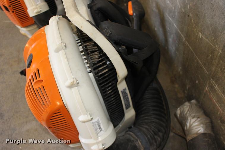 image for item DA4479 (3) Stihl BR600 backpack blowers