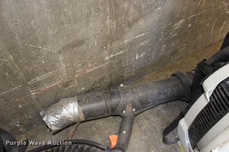 image for item DA4479 (3) Stihl BR600 backpack blowers