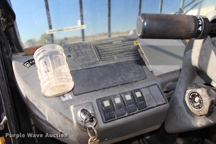 image for item DA4480 Caterpillar TH82 telehandler