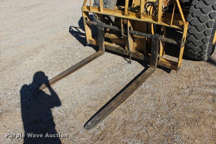 image for item DA4480 Caterpillar TH82 telehandler