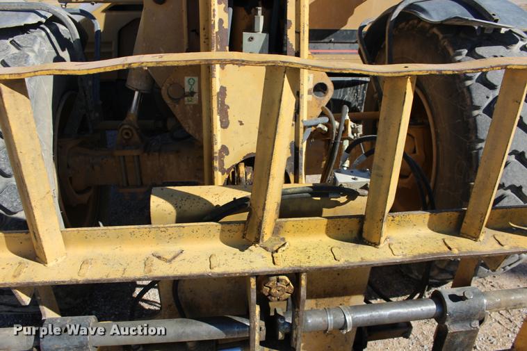 image for item DA4480 Caterpillar TH82 telehandler