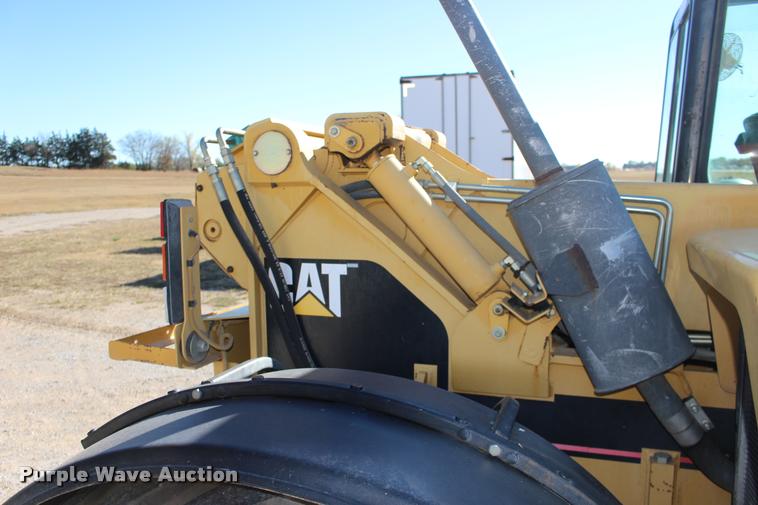 image for item DA4480 Caterpillar TH82 telehandler