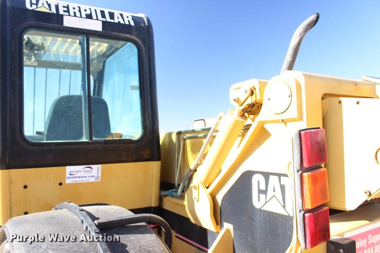 image for item DA4480 Caterpillar TH82 telehandler