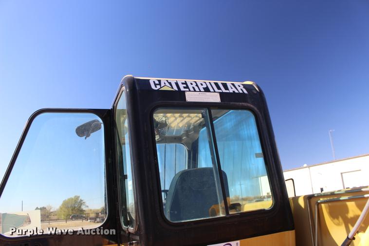 image for item DA4480 Caterpillar TH82 telehandler