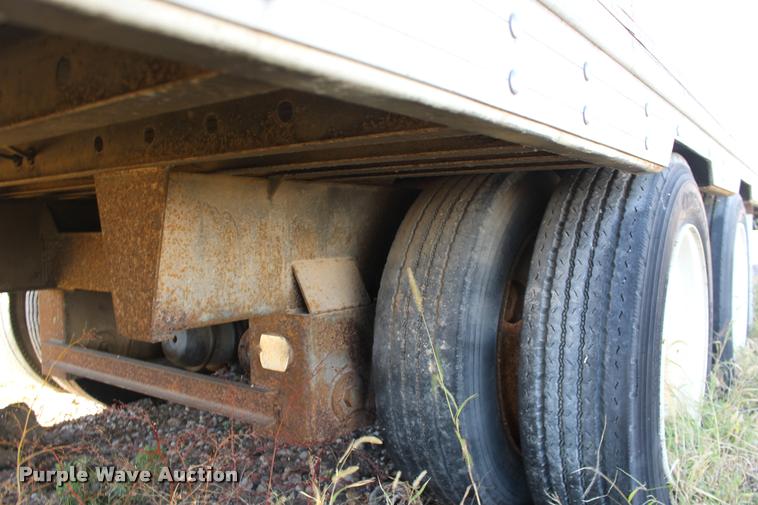 image for item DA4483 1994 Kentucky dry van trailer