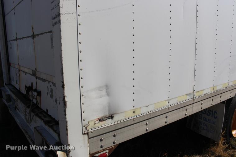 image for item DA4483 1994 Kentucky dry van trailer