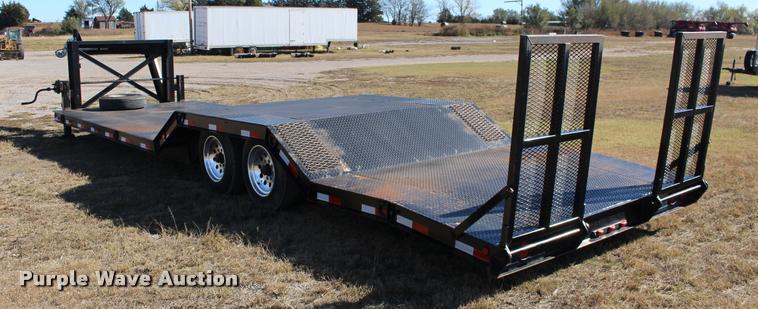 image for item DA4488 2008 Overbilt step deck trailer