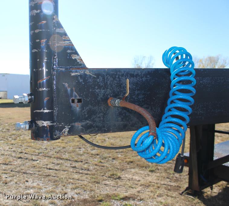 image for item DA4488 2008 Overbilt step deck trailer