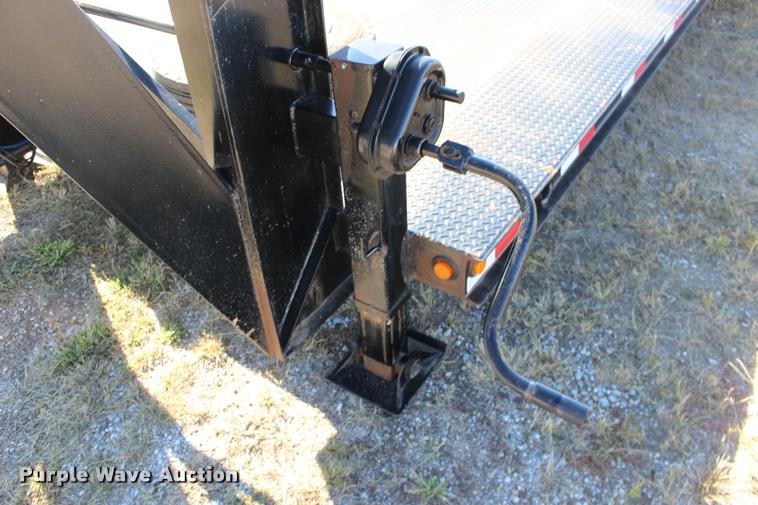 image for item DA4488 2008 Overbilt step deck trailer