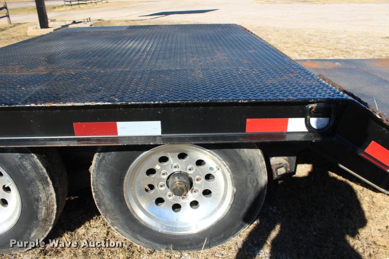 image for item DA4488 2008 Overbilt step deck trailer