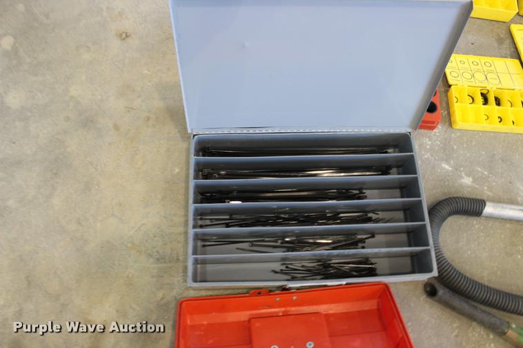 image for item DA4495 Shop equipment