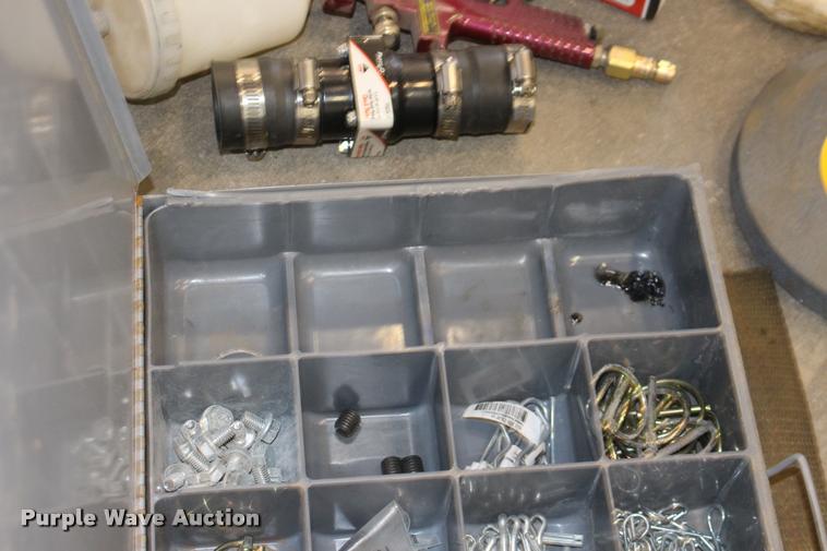 image for item DA4495 Shop equipment