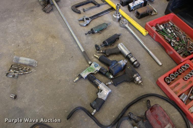 image for item DA4495 Shop equipment