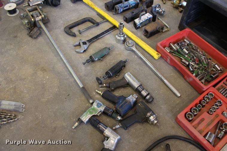 image for item DA4495 Shop equipment