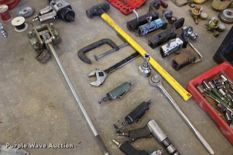 image for item DA4495 Shop equipment