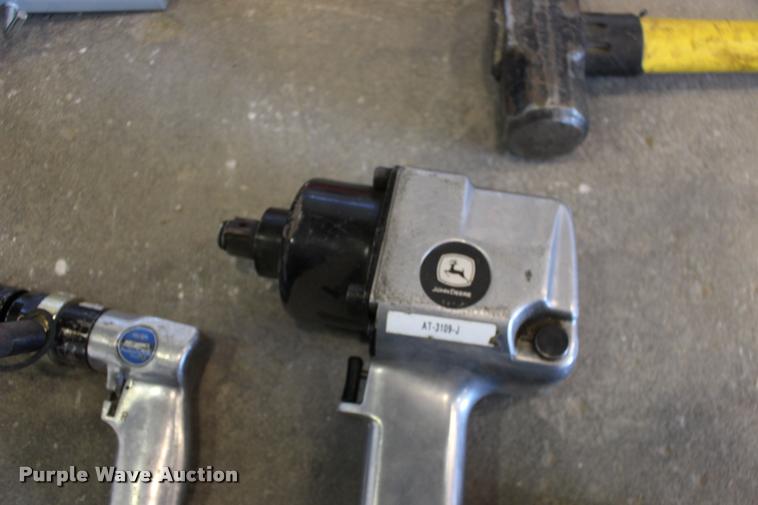 image for item DA4495 Shop equipment