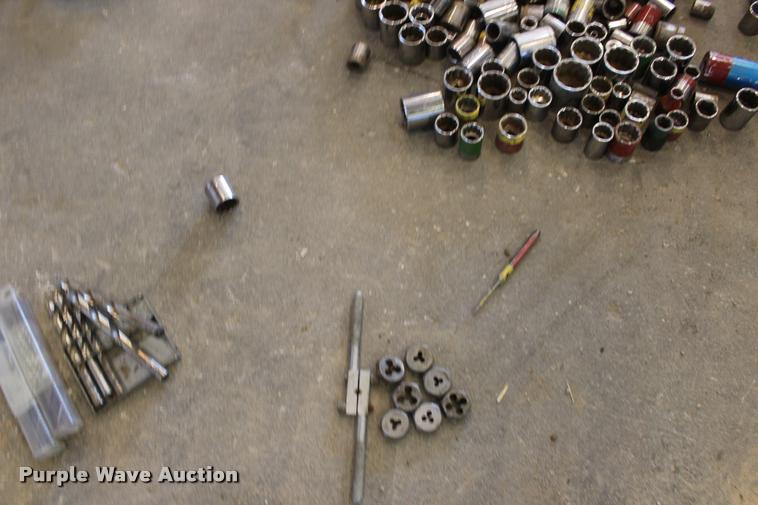 image for item DA4495 Shop equipment