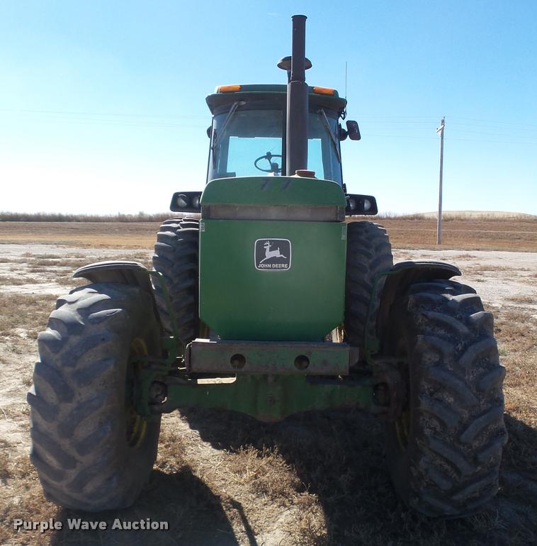 image for item DA4668 1984 John Deere 4850 MFWD tractor