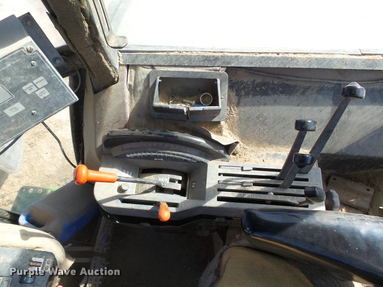 image for item DA4668 1984 John Deere 4850 MFWD tractor