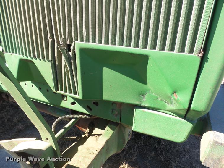 image for item DA4668 1984 John Deere 4850 MFWD tractor