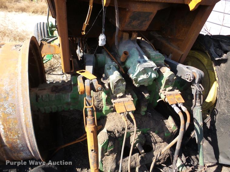 image for item DA8981 1973 John Deere 4630 tractor