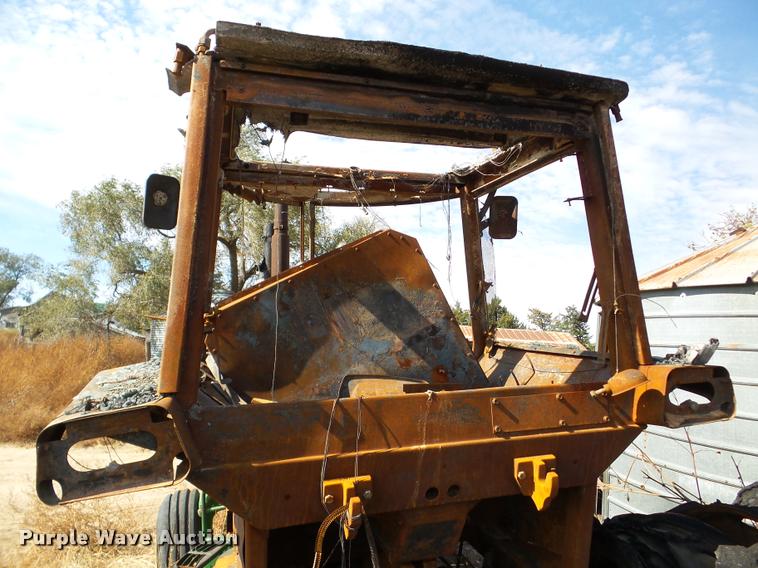 image for item DA8981 1973 John Deere 4630 tractor