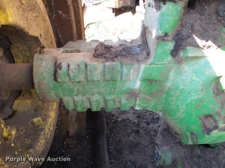 image for item DA8981 1973 John Deere 4630 tractor