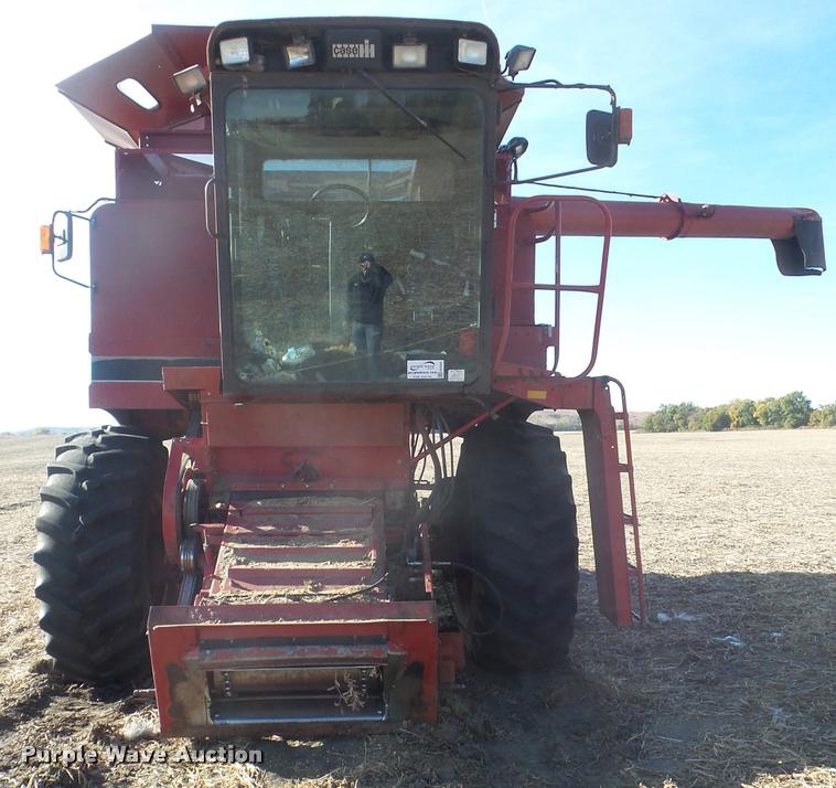 image for item DB3559 1989 Case IH 1660 combine