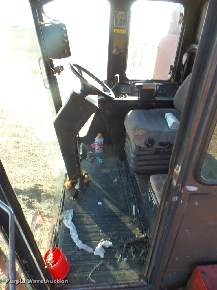 image for item DB3559 1989 Case IH 1660 combine