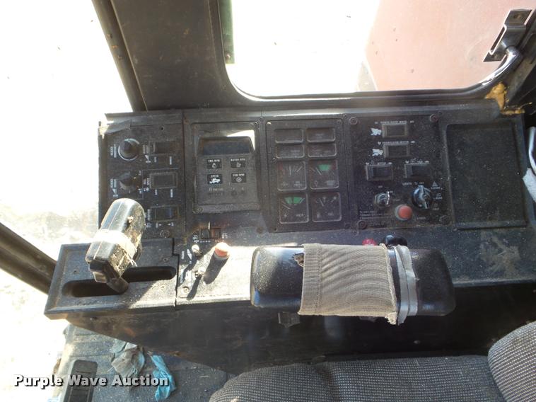 image for item DB3559 1989 Case IH 1660 combine