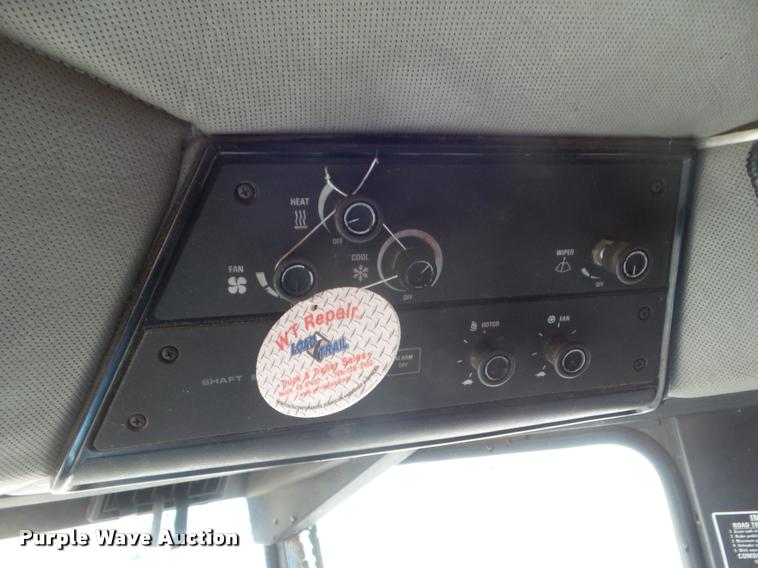 image for item DB3559 1989 Case IH 1660 combine