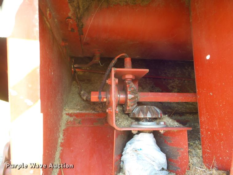 image for item DB3559 1989 Case IH 1660 combine