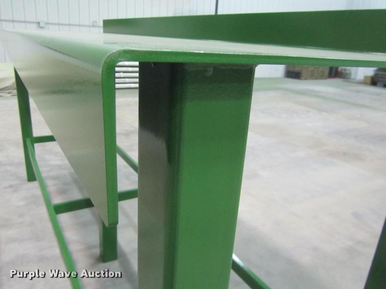 image for item F1312 Kush Manufaturing work bench