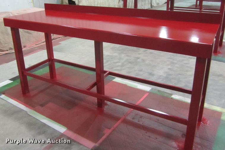 image for item F1425 Kush Manufaturing work bench