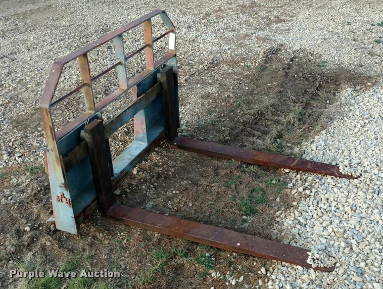 image for item F1522 MAH skid steer pallet forks