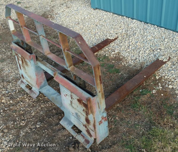 image for item F1522 MAH skid steer pallet forks