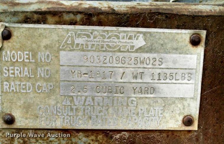 image for item F1576 Arrow telehandler bucket