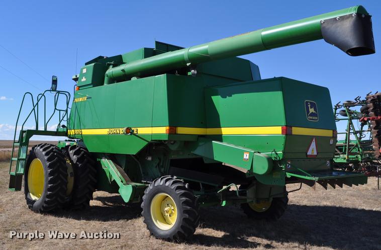 image for item G7498 1998 John Deere 9610 combine