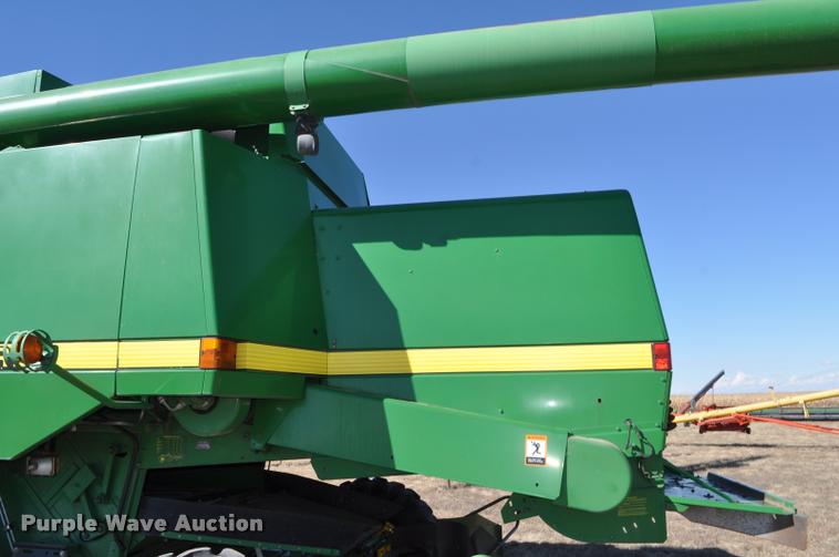 image for item G7498 1998 John Deere 9610 combine