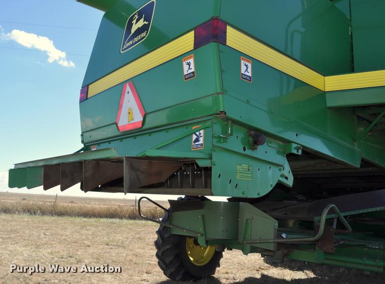 image for item G7498 1998 John Deere 9610 combine
