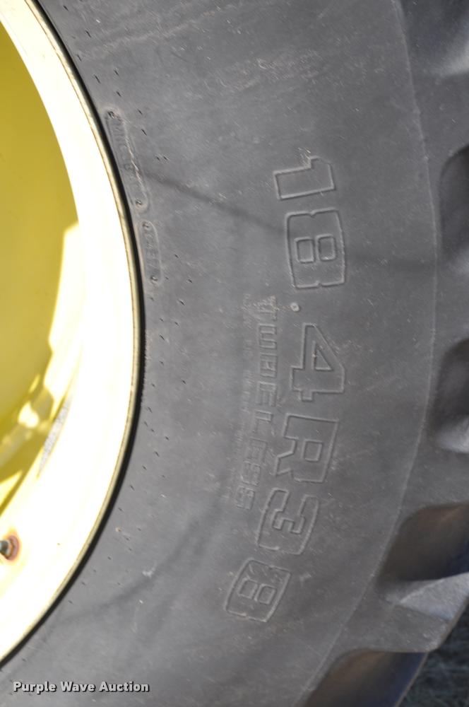 image for item G7498 1998 John Deere 9610 combine