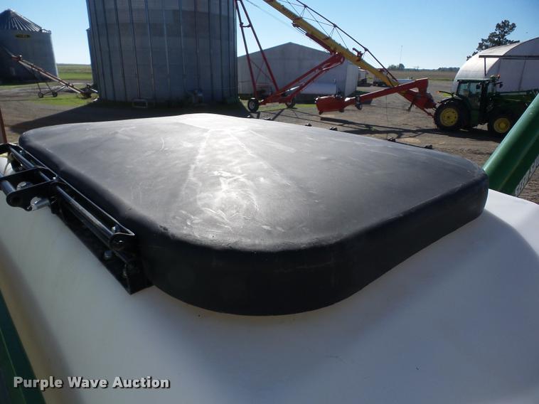 image for item J8694 Norwood Seed Shuttle SS290 seed tender