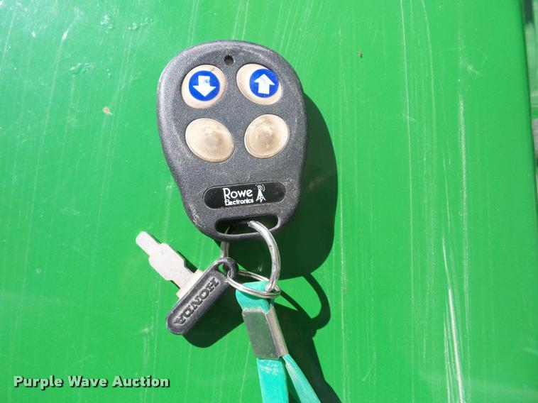 image for item J8694 Norwood Seed Shuttle SS290 seed tender