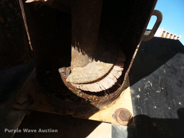 image for item J8695 Friesen seed tender