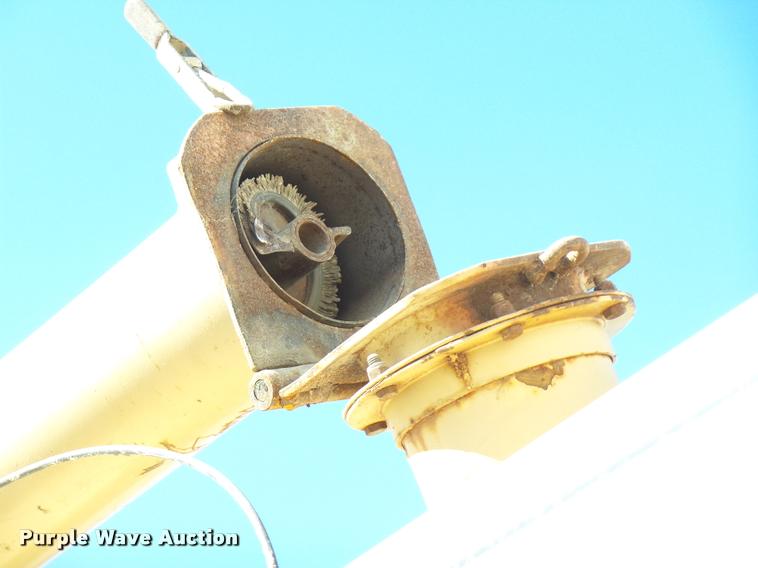 image for item J8695 Friesen seed tender