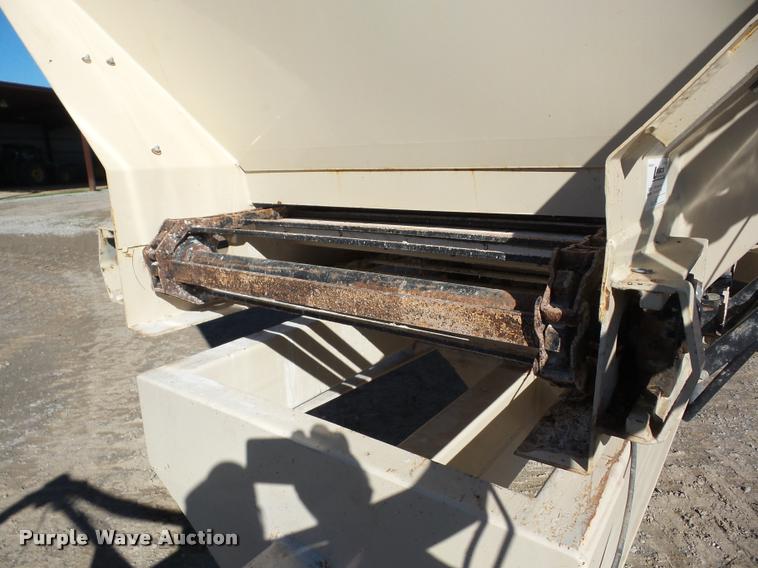 image for item J8696 2012 Lanco LS5330 manure/lime spreader