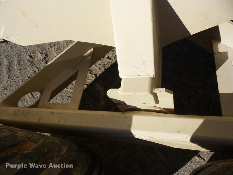 image for item J8696 2012 Lanco LS5330 manure/lime spreader