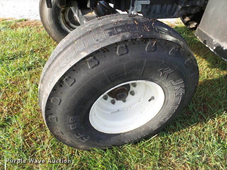 image for item K1069 2008 New Holland T6030 tractor